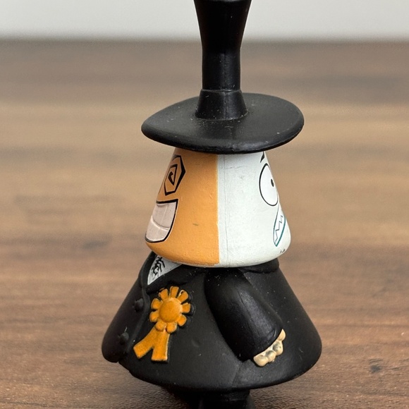 Disney THE NIGHTMARE BEFORE CHRISTMAS Tim Burton’s MAYOR Figure Toy Cake Topper - Picture 4 of 6